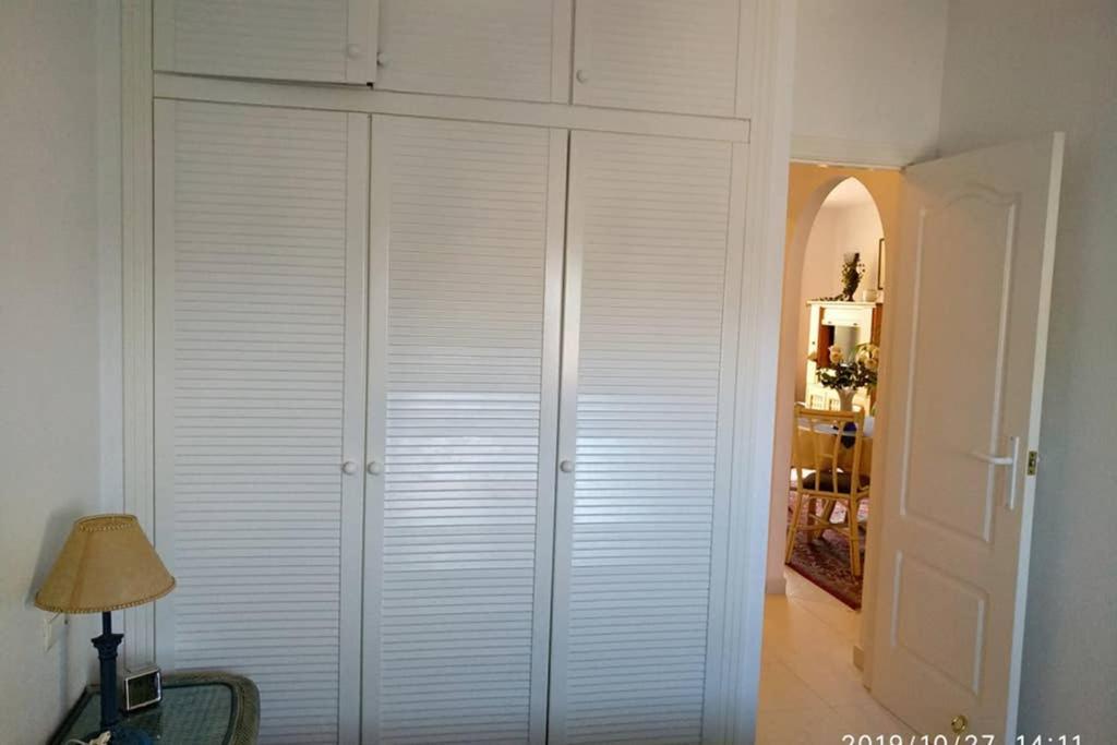 Estupendo Apartamento En Primera Linea De Playa Y Con Vistas Al Mar Denia Ngoại thất bức ảnh